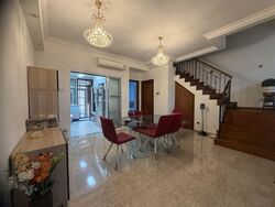 Pinewood Terrace (D25), Terrace #586184331
